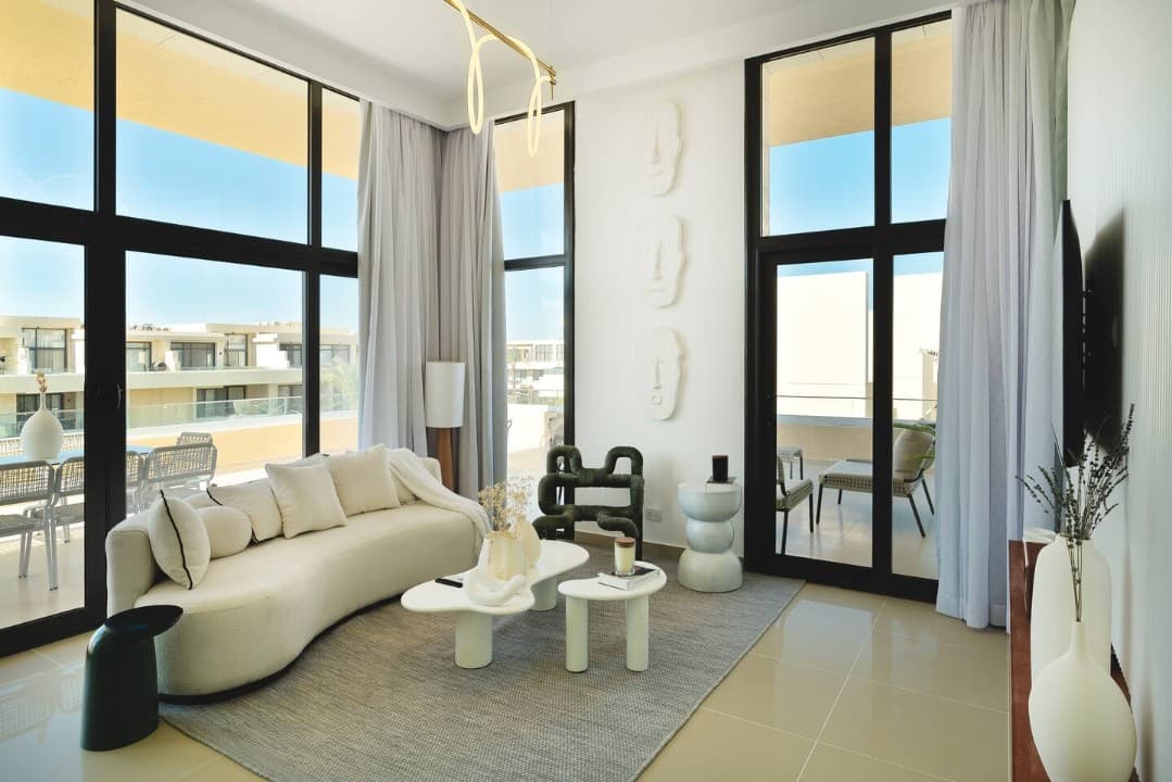 Spacious G-Cribs Penthouse | Expansive Terrace