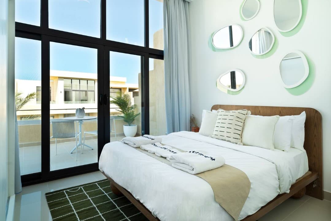 Spacious G-Cribs Penthouse | Expansive Terrace