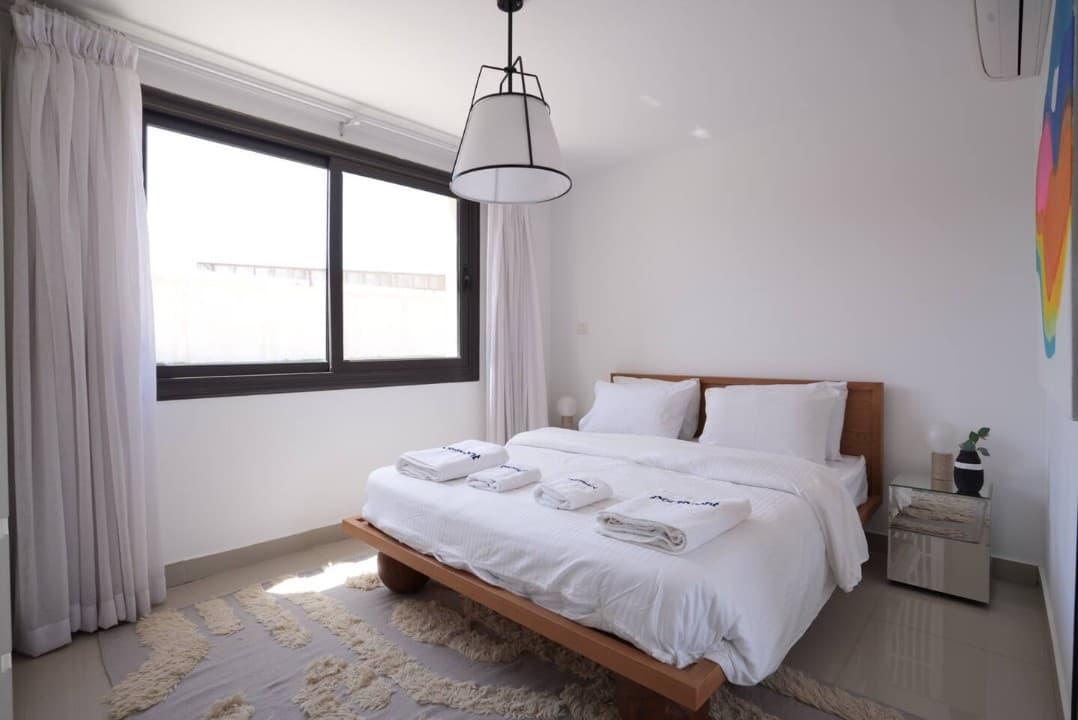 Modern apartment at G-Cribs