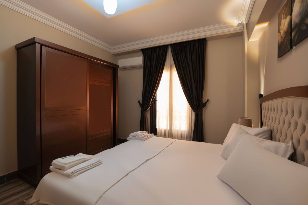 3BR Family Comfort near Arkan Plaza