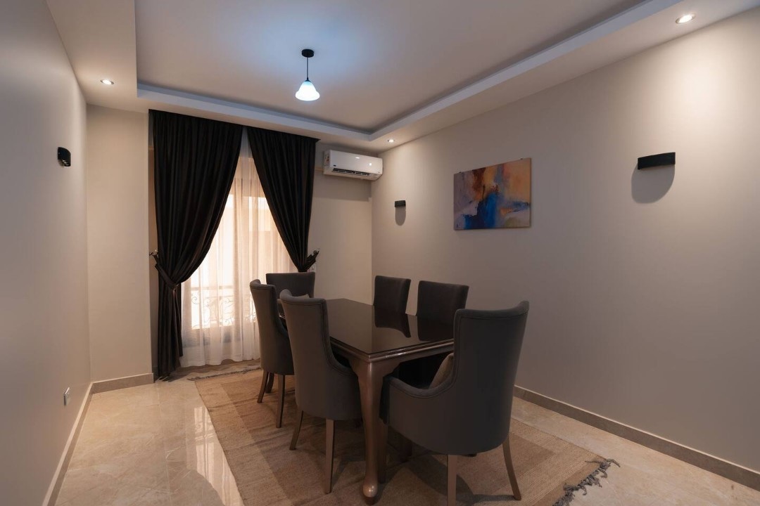 HomeAway Zayed – 3BR Apartment