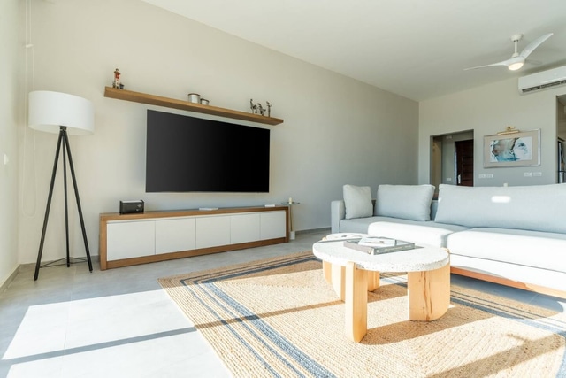 Modern luxury villa in SomaBay