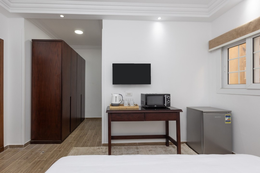 Comfort King Room | AUC • GUC • Midtown