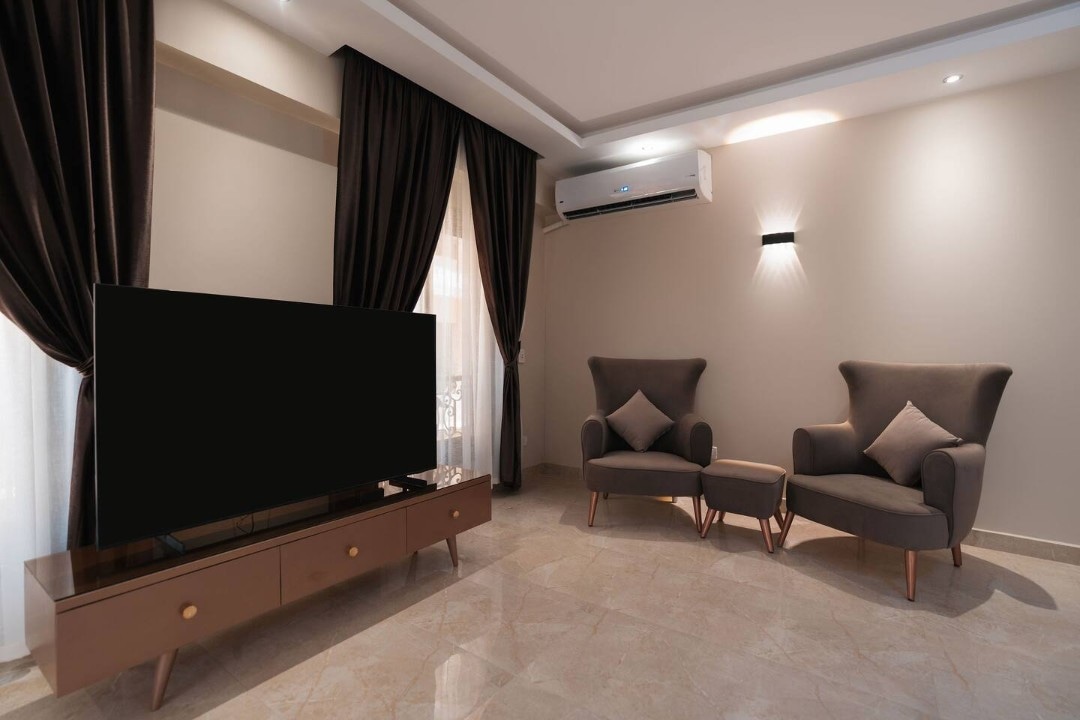 HomeAway Zayed – 3BR Apartment