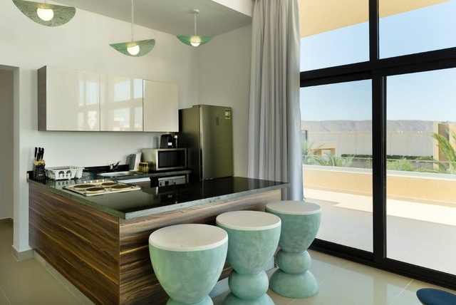 Spacious G-Cribs Penthouse | Expansive Terrace