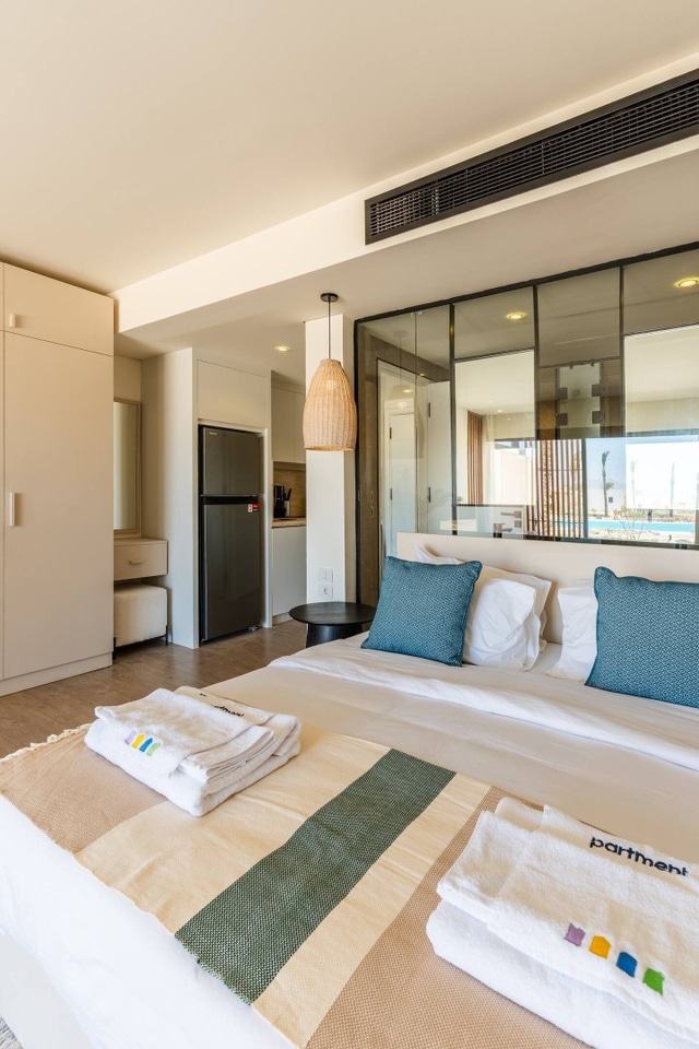 Cozy Beachfront Cabin at Mesca