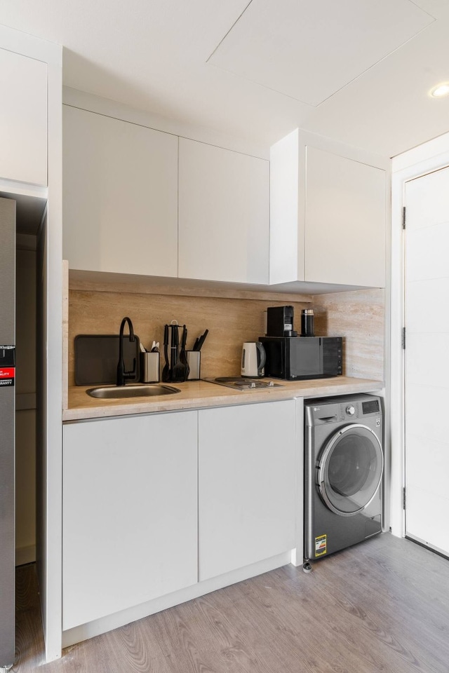 Cozy Beachfront Cabin at Mesca