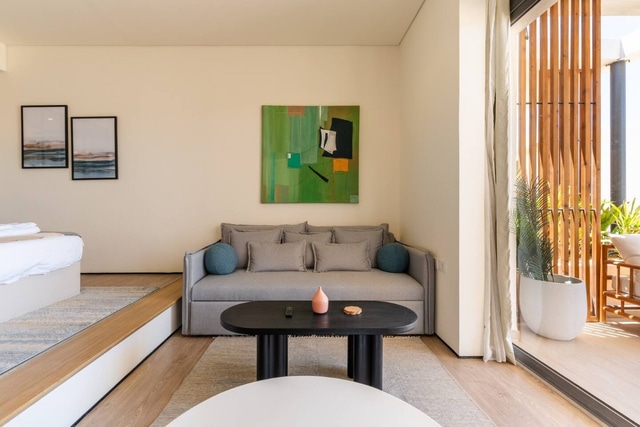 Cozy Beachfront Cabin at Mesca