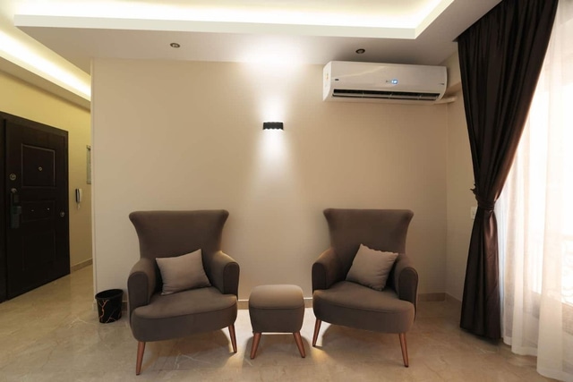 3BR Family Comfort near Arkan Plaza