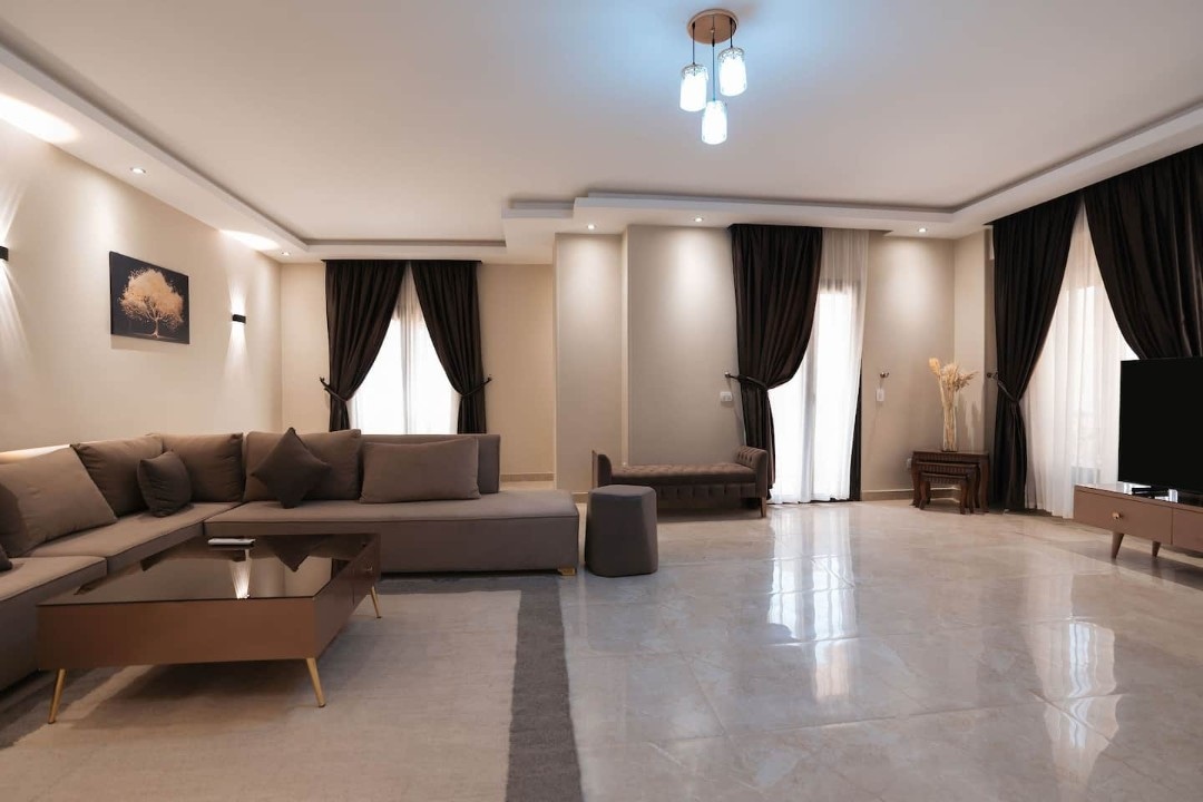 HomeAway Zayed – 3BR Apartment