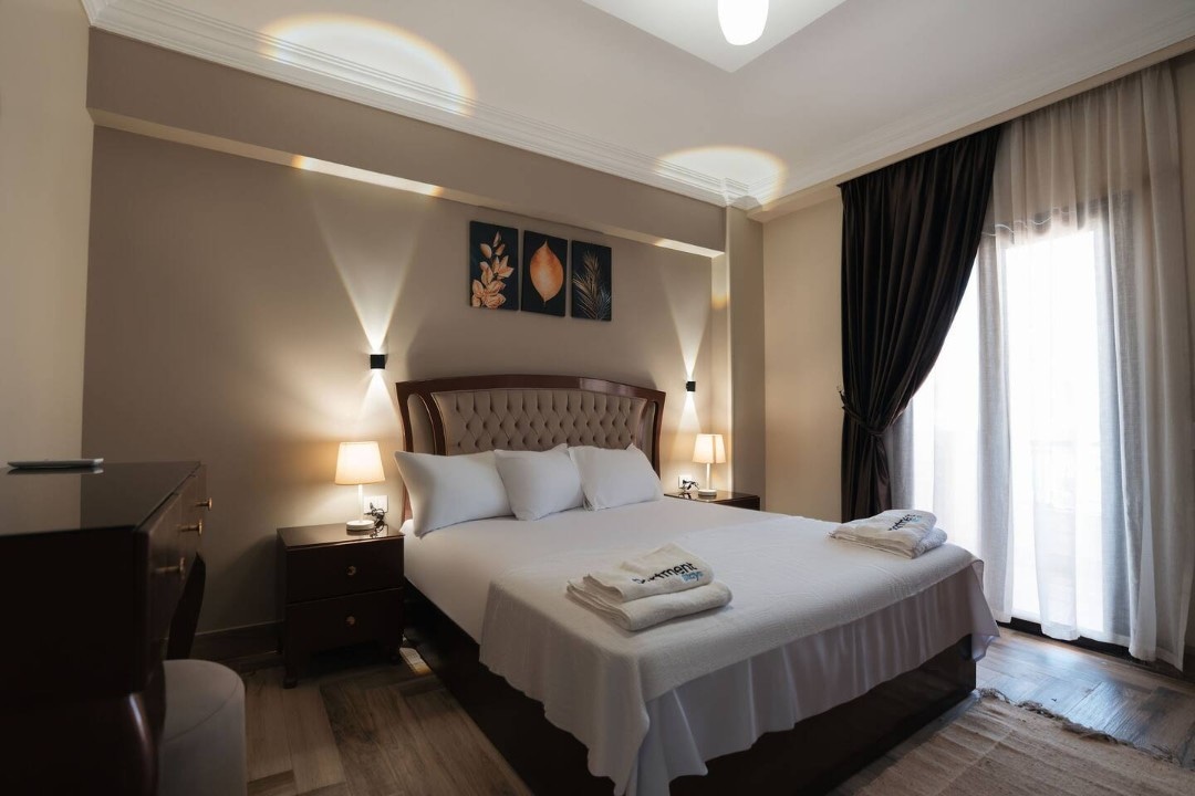 HomeAway Zayed – 3BR Apartment