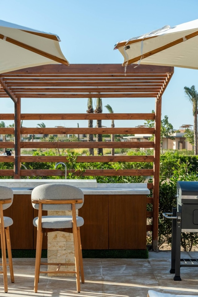 Modern luxury villa in SomaBay