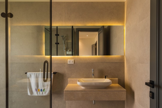 Nile-View | Luxe 1BR Apartment